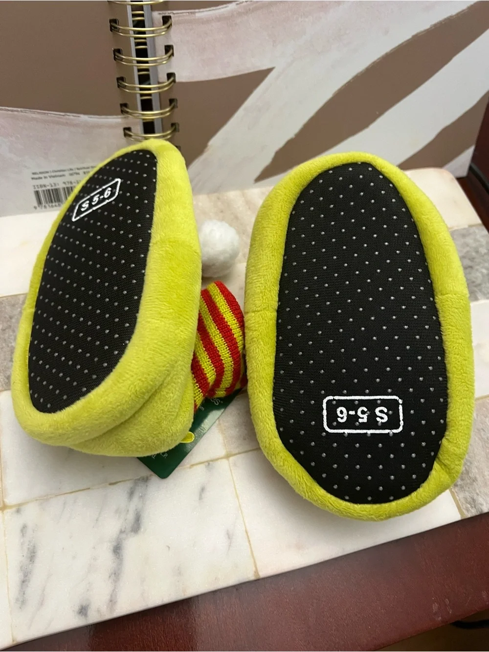 Kids Grinch Slippers - Green